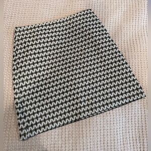 LOFT Black and White Patterned Skirt